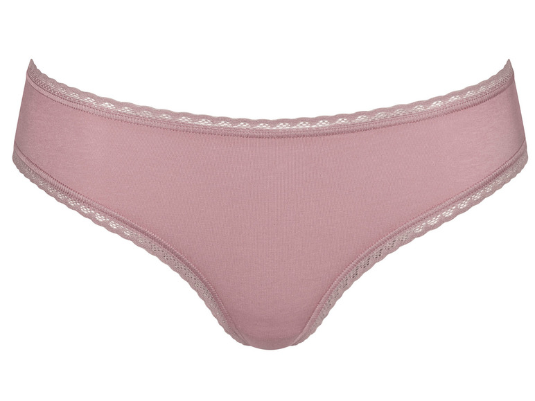 Une culotte rose avec de la dentelle.