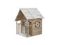 Maisonnette en bois avec petit porche, fenêtre cintrée avec volets et portillon