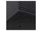 Surface noire avec des lignes ondulées et une section inférieure à points blancs.