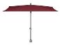 Un parasol rouge foncé avec un cadre gris.