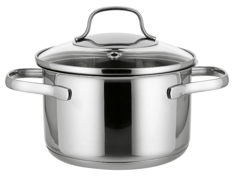Casserole en acier inoxydable avec couvercle en verre et poignées.