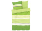 Une housse de couette verte avec des taies d'oreiller assorties, avec un motif géométrique.