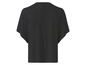 T-shirt basique noir à manches courtes.