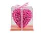 Cœur de roses de savon roses dans une boîte transparente avec un ruban 'Just for you'