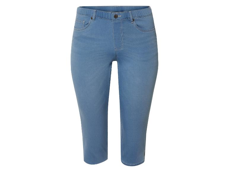 Jeans capri bleu clair, coupe ajustée.