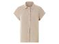 Chemise beige à manches courtes, boutonnée.