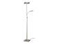 Un lampadaire argenté avec deux lampes, une avec un abat-jour carré et l'autre avec un bras incurvé.