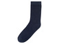 Une chaussette bleu foncé.