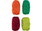 Quatre pelotes de fil colorées : orange, vert, rouge et vert lime.