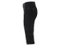 Capris noirs ajustés.