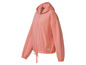 Un sweat à capuche rose