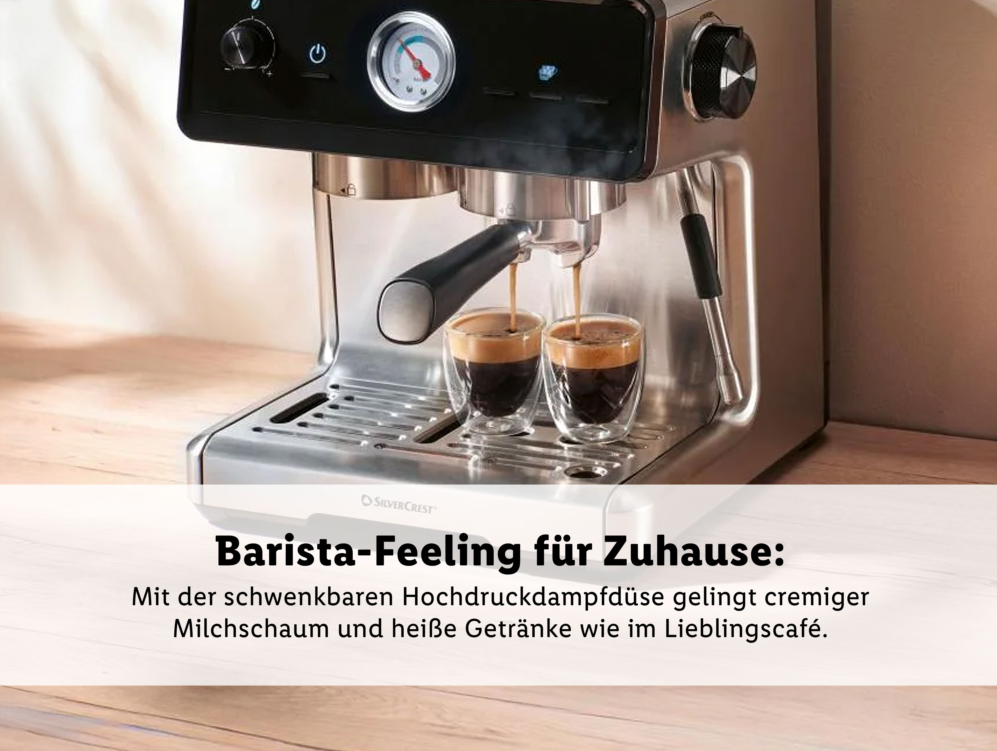 La machine à expresso Silvercrest prépare simultanément deux tasses d'expresso