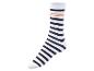 Une chaussette blanche avec des rayures noires et un accent orange.
