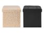 Deux poufs de rangement: l'un avec un revêtement en fourrure beige et l'autre avec un revêtement en cuir noir.