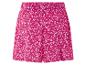 Shorts rose à fleurs.