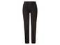 Un jean noir pour femme.