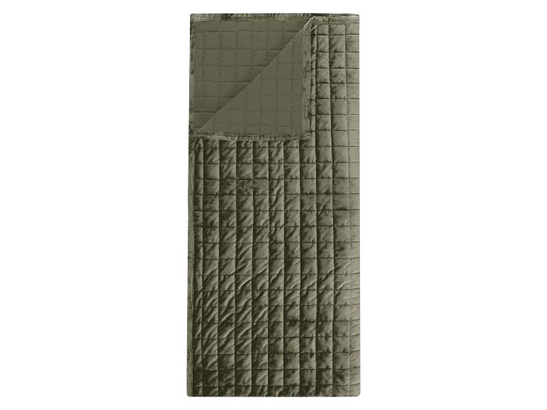 Couverture matelassée vert olive pliée, vue de dessus