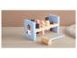 Un marteau en bois et des blocs colorés à frapper pour les bébés et les jeunes enfants.