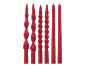 Six bougies rouges, quatre en spirale et deux lisses.