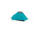Une tente bleue pour le camping.