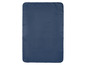 Un sac de couchage bleu foncé pour le camping.
