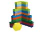Tour de blocs de bois colorés.