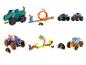 Différents coffrets de jeu et véhicules Hot Wheels Monster Trucks.