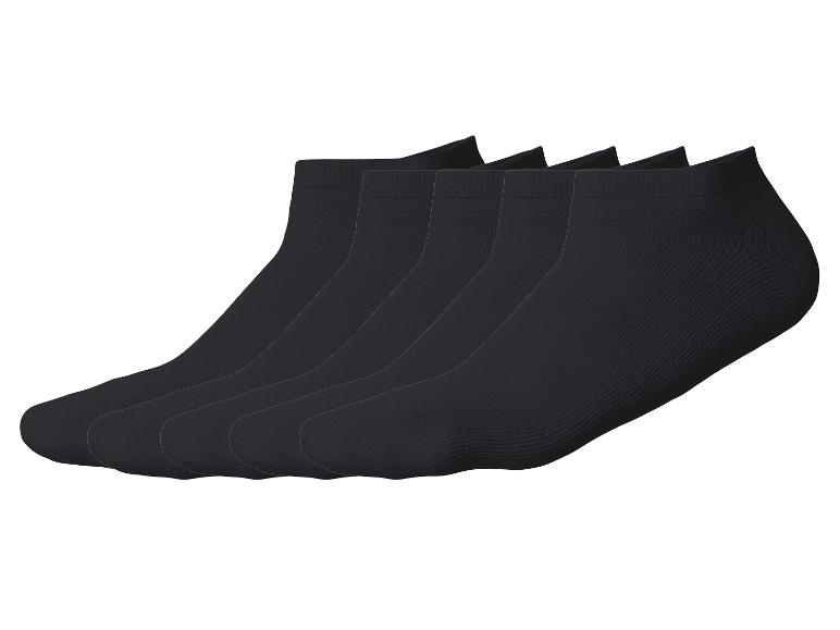 Cinq paires de chaussettes basses noires