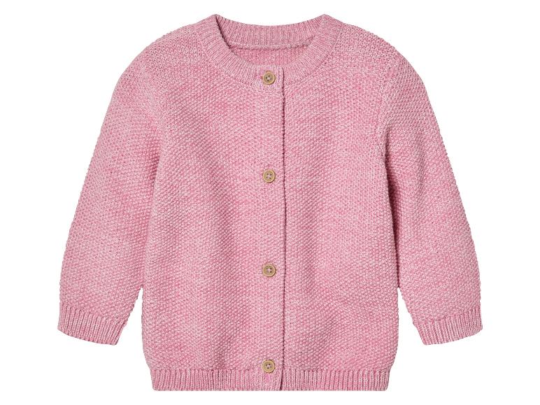Gilet rose en tricot pour bébé avec boutons.