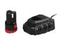 Une batterie et un chargeur Parkside noirs.