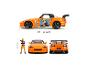 Une voiture jouet Honda S2000 orange avec un design Naruto Shippuden et une figurine de Naruto.