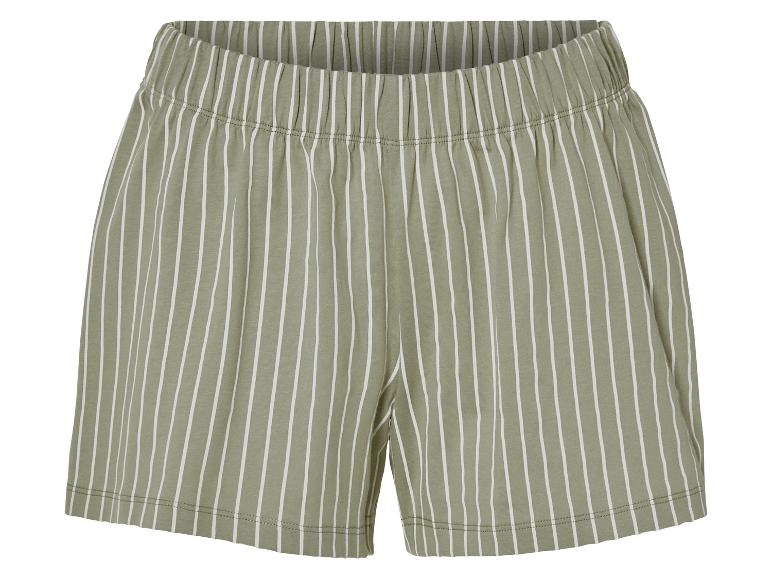 Shorts rayés verts avec ceinture élastique.
