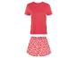 Pyjama rose : haut uni et short à fleurs.