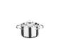 Casserole en acier inoxydable avec couvercle.