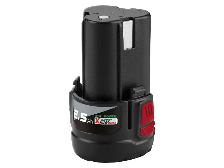 Batterie noire de 2,5 Ah avec l'inscription 'HIGH POWER' et 'X 12V TEAM'