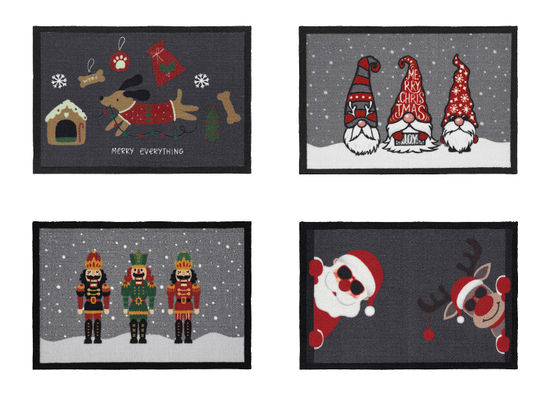 Paillassons de Noël avec des gnomes, casse-noisettes, Père Noël, rennes et un chien.