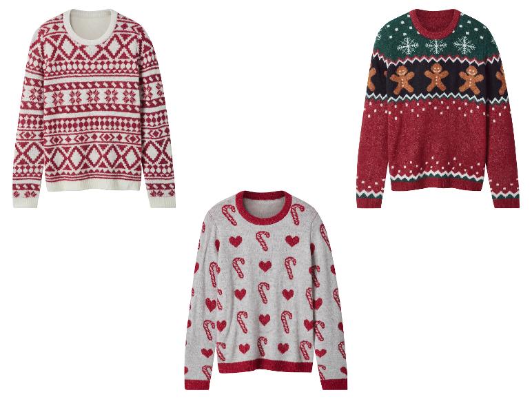 Trois pulls de Noël avec des motifs festifs, y compris des bonshommes en pain d'épices et des cannes à sucre.