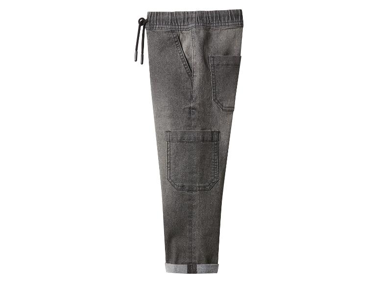 Pantalon cargo en jean gris foncé pour enfant.