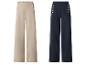 Deux pantalons larges: beige avec boutons à la taille et bleu marine avec boutons décoratifs latéraux.