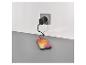 Un smartphone est en charge avec un chargeur mural Trucharge de 45W.