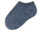 Une chaussette bleu foncé sur fond blanc.