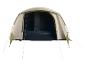 Tente de camping avec entrée ouverte et intérieur.