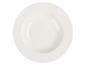 Une assiette creuse blanche.