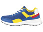 Des baskets bleues avec des accents jaunes et rouges.