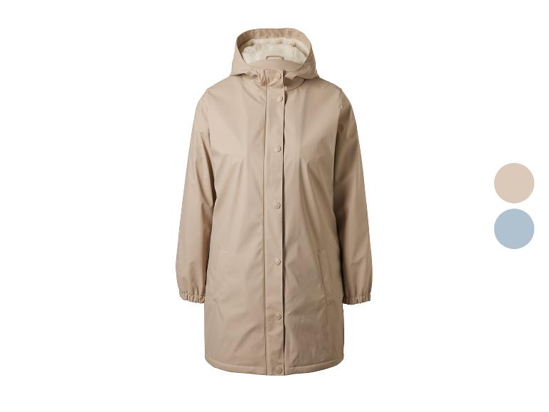 Imperméable beige avec capuche et doublure claire, disponible en deux options de couleur.