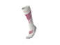 Chaussette de sport blanche et rose avec texte sur le revers