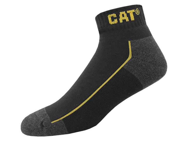 Des chaussettes CAT noires avec des accents jaunes.