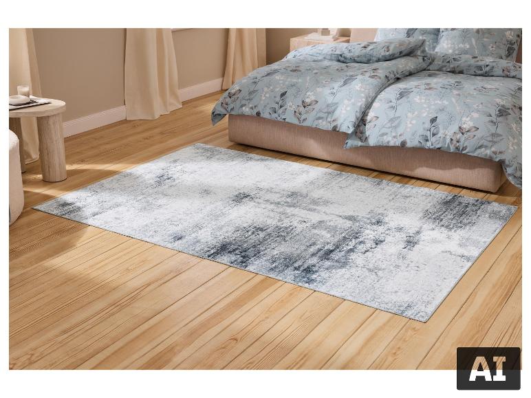 Tapis pliable LIVARNO home dans la chambre à côté du lit [image générée par l'IA]