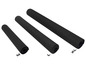 Trois tapis de fitness noirs en tailles M, L et XL.