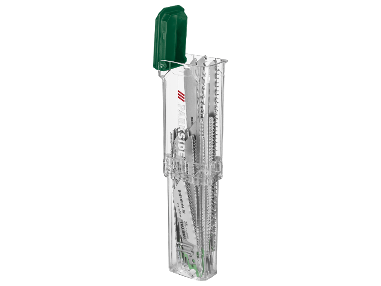 Jeu de lames de scie sauteuse dans un récipient transparent avec couvercle vert.